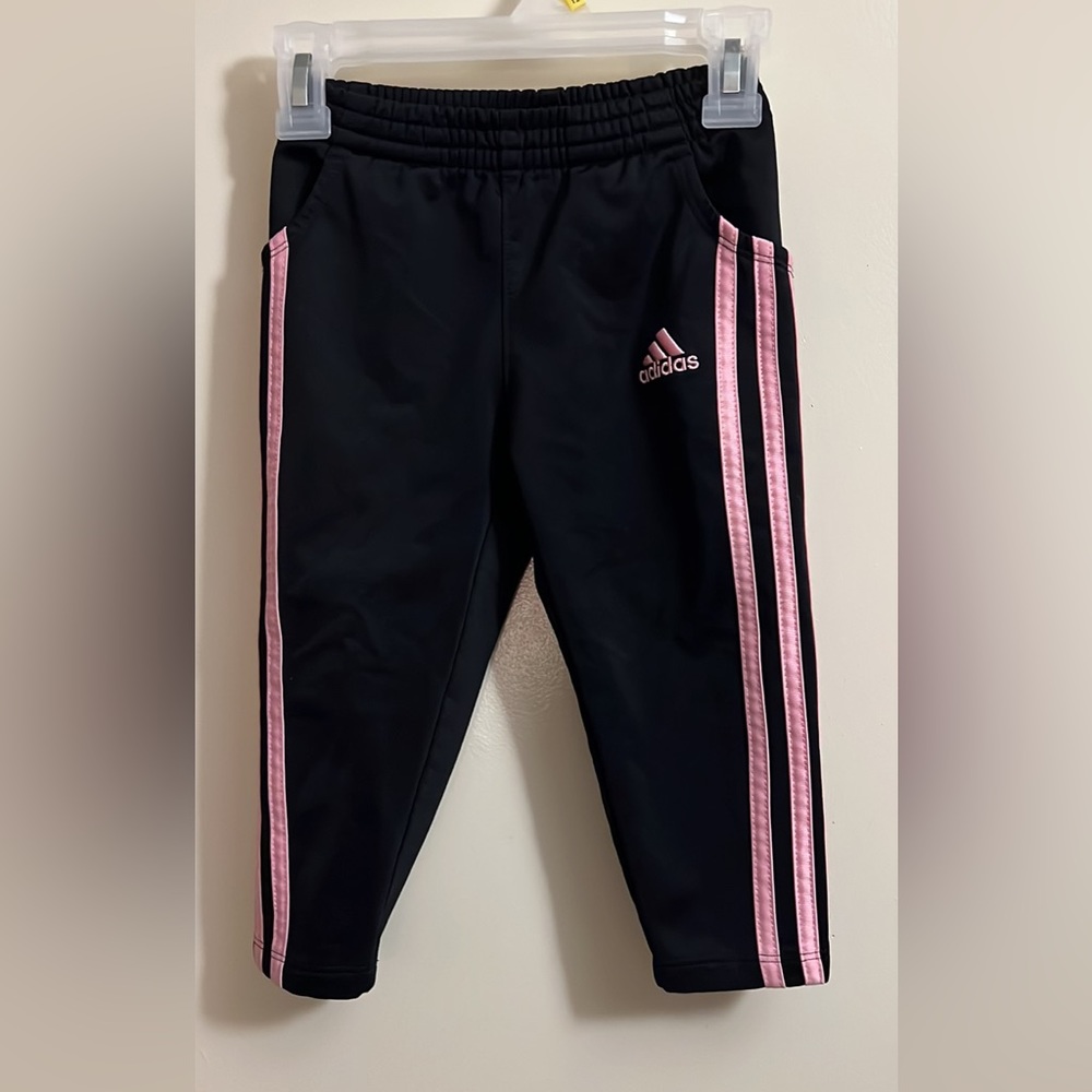 Adidas Pants ⭐️